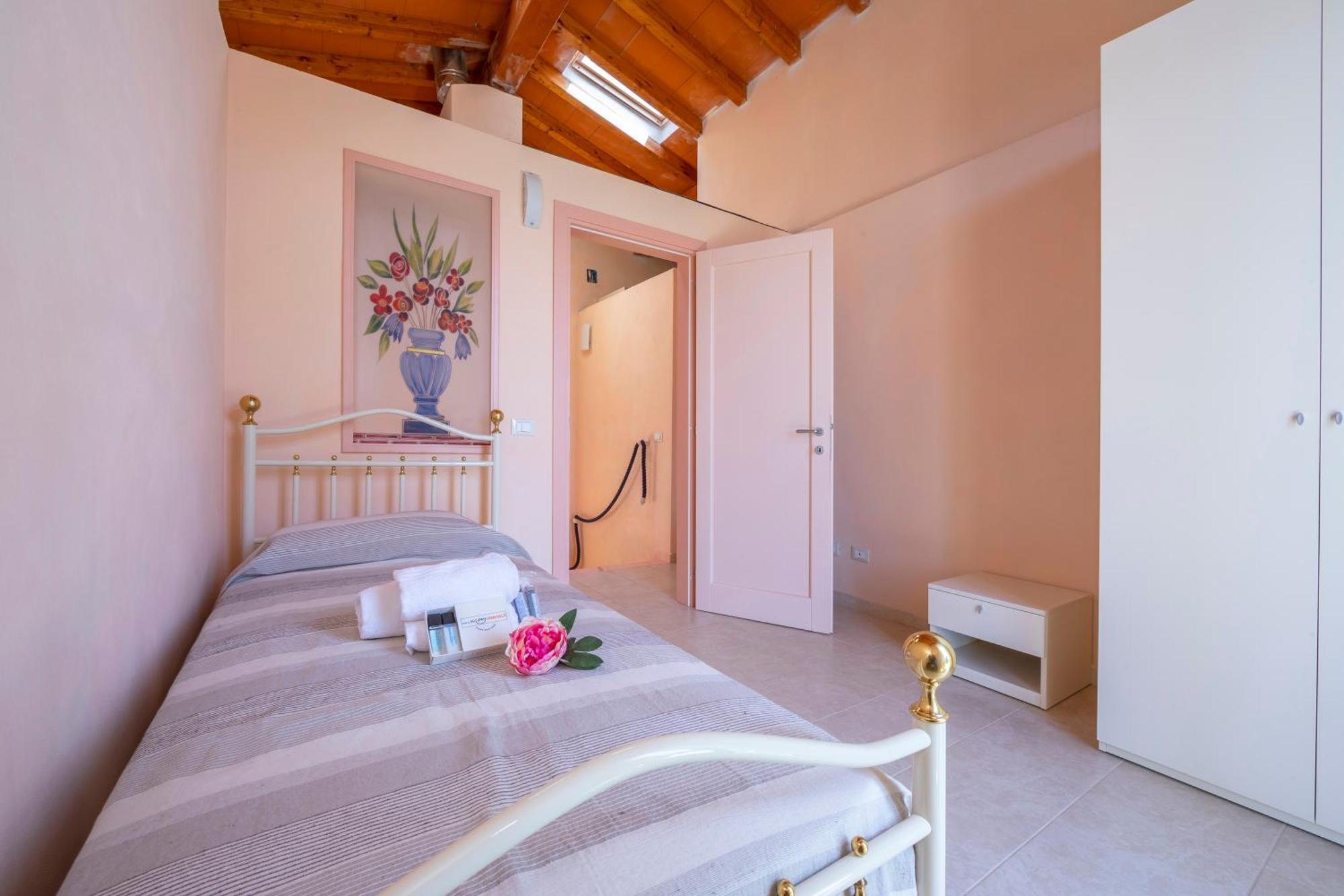 Villa Clara Few Km From The Sea - Happy Rentals Pietrasanta Eksteriør billede